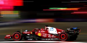 Leclerc lidera primeiro treino do GP de Las Vegas com tempo impressionante