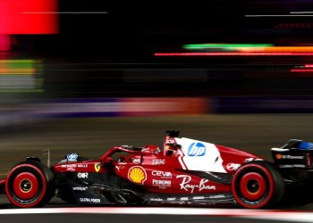 Leclerc lidera primeiro treino do GP de Las Vegas com tempo impressionante