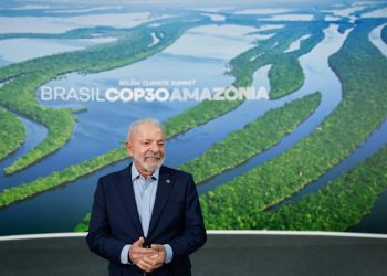 colorida do presidente Luiz Inácio Lula da Silva na COP30