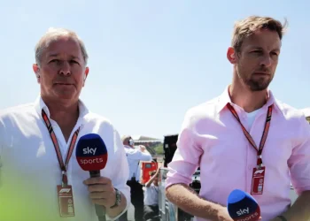 Martin Brundle and Jenson Button on the grid at Silverstone