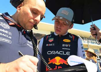 Max Verstappen, Red Bull Racing with Race engineer Gianpiero Lambiase