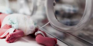 medica-denunciada-mortes-criancas-uti-pediatrica-hospital-grande-curitiba-960x592-1