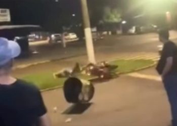 MS: Segurança atira tambor de lixo em motociclista em Dourados