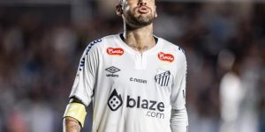 Futuro incerto: Neymar fora dos planos de Ancelotti na seleção