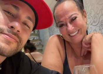 "Te amo demais". Reprodução