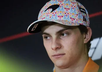 A new theory has been posed to explain Oscar Piastri's recent downturn.