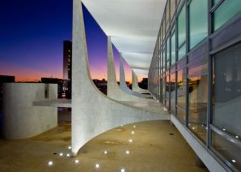 Governo estuda novas medidas para contornar vetos do licenciamento ambiental