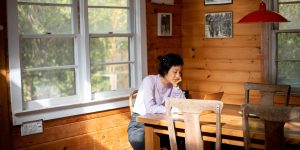 O que investidores da Airbnb devem observar em 2026