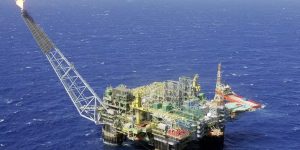 Foto: 1 de 1 Petrobras descobre petróleo de alta qualidade na Bacia de Campos —