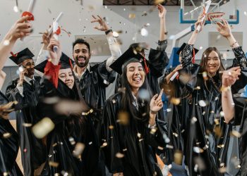 10 dicas para escolher joias de formatura duráveis e cheias de significado