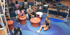 Samira alerta aliados sobre atitude de Jordana na casa do BBB 26