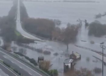 Portugal enfrenta crise com desabamento de rodovia entre Lisboa e Porto