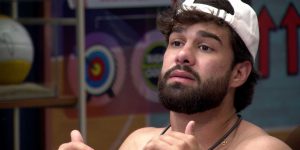 Paulo Augusto reforça importância de pensar antes de falar no BBB 26
