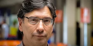 colorida do presidente do Instituto Brasileiro de Geografia e Estatística (IBGE