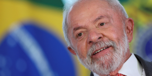 Aprovação de Lula mantém estabilidade em janeiro, aponta pesquisa AtlasIntel