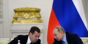 m colorida de Dmitry Medvedev e Vladimir Putin