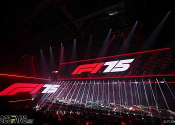 Lewis Hamilton se tornou o segundo campeão mundial da Fórmula 1 com sete títulos em 2020