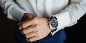 Como os acessórios definem estilo do homem moderno