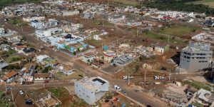 Ratinho Jr. cria auxílio de R$ 1 mil para famílias afetadas por desastres naturais