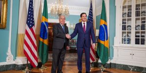 m colorida de Marco Rubio e Mauro Vieira