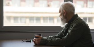 Especialista da FSG alerta para riscos de depressão, demência e perda de autonomia entre idosos; famílias e sociedade precisam se preparar para a era da quarta idade.