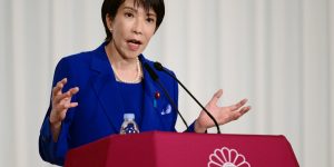 m de Sanae Takaichi, primeira-ministra do Japão