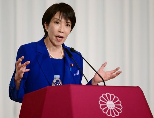 Coalizão da premiê do Japão garante maioria no Parlamento