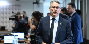 Foto: 1 de 2 Senador Alessandro Vieira (MDB-SE). — Foto: Ascom