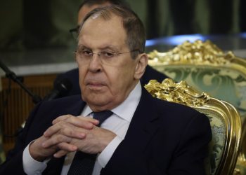 Lavrov critica controle dos EUA sobre laços da Rússia com Brics