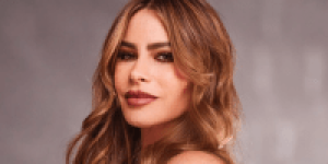 sofia-vergara-fala-sobre-plasticas.jpg-e1700831356445