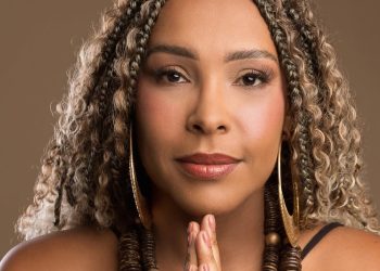 Sol Vega se manifesta sobre expulsão e fala em manipulação