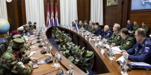 m colorida mostra reunião entre membros do Talibã e do governo da Rússia - Metrópoles