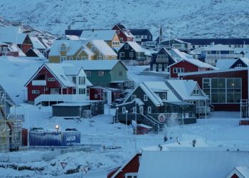 Protestos contra a ICE e novas declarações de Trump sobre a Venezuela