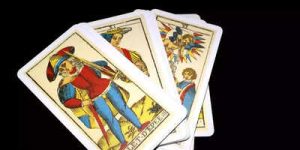 Previsões de Tarot para Hoje: Intuição em Alta para Alguns Signos