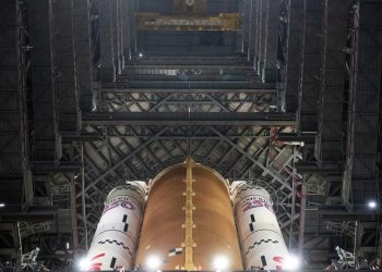 Retorno histórico à lua: Artemis 2 promete levar astronautas em 2026