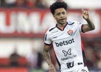 GO fora de casa pelo Brasileiro