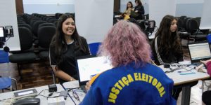 Semana do Voto Jovem em ação nas escolas estaduais