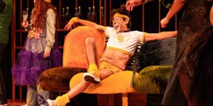 Humanismo selvagem traz crítica social forte em temporada no Guairinha