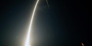 Starlink sob ameaça: Rússia desenvolve arma contra satélites