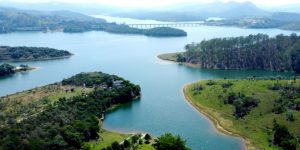 Vista da represa de Nazaré Paulista, no interior de São Paulo, nesta terça-feira