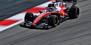 Ferrari se destaca na segunda sessão de testes da F1 em Bahrein