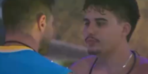 Jonas e Pedro na festa (Reprodução/Globo)